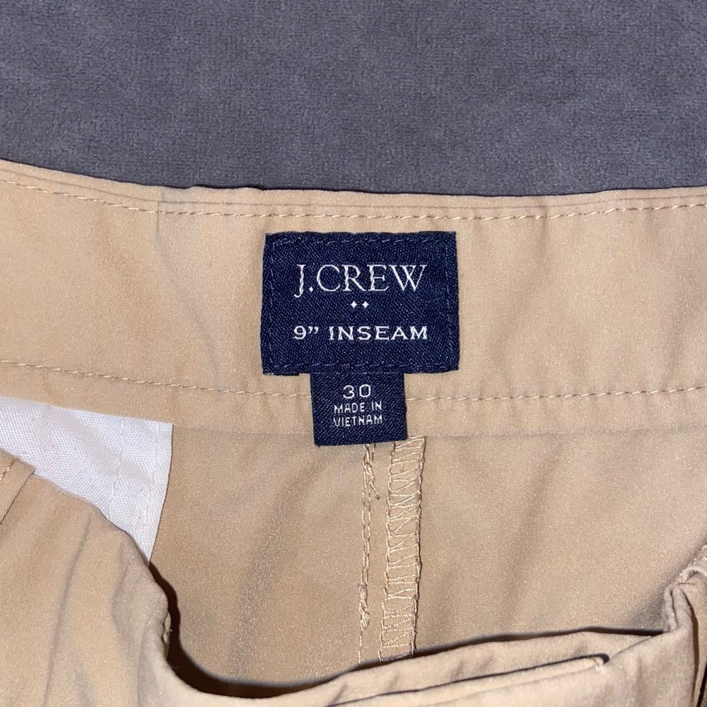 Mens j crew 30 waist khaki colored golf shorts